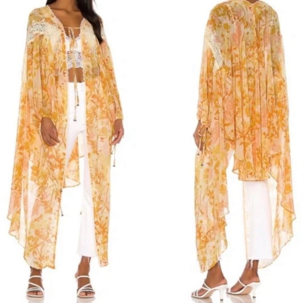 🪴Free People Intimately Kimono